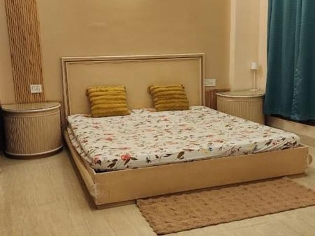 4 Bedroom 190 Sq.Mt. Builder Floor in Sector 52 Noida Listing ID: #10332