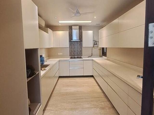 4 Bedroom 257 Sq.Yd. Builder Floor in Safdarjung Enclave Delhi Listing ID: #9972