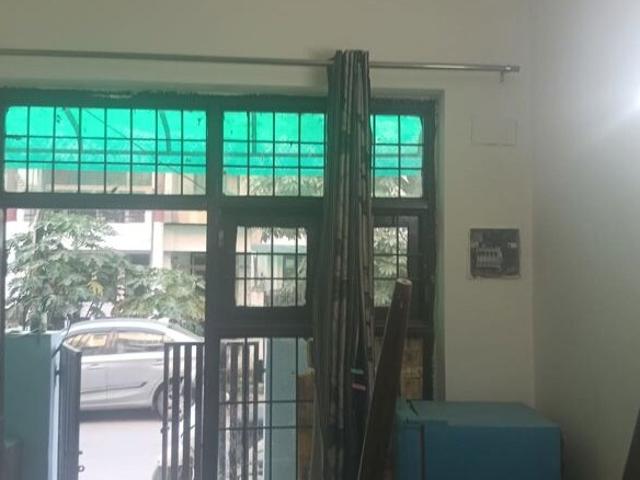 4 Bedroom 250 Sq.Yd. Builder Floor in Sector 72 Noida Listing ID: #10412