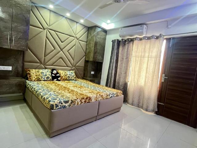 4 Bedroom 250 Sq.Yd. Independent House in Panchkula Urban Estate Panchkula Listing ID: #10310