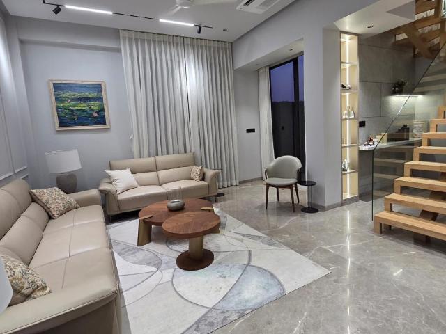 4 Bedroom 2700 Sq.Ft. Apartment in Lower Parel Mumbai Listing ID: #10314