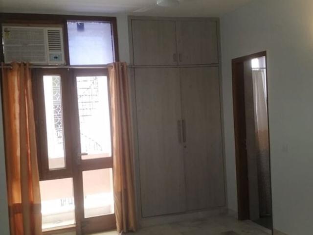 4 Bedroom 2700 Sq.Ft. Builder Floor in Safdarjung Enclave Delhi Listing ID: #9969