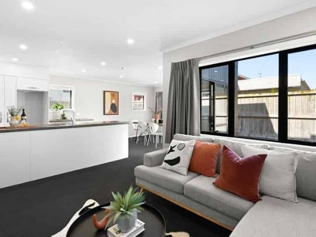 4 Bedroom, 2 Bathroom Family home in sought after location