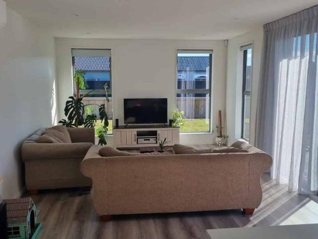 4 Bedroom 2 bathroom in Lincoln