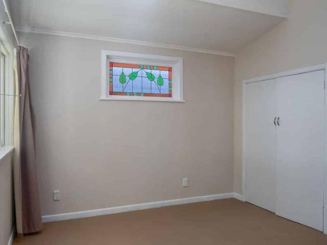 4 Bedroom, 2 Bathrooms