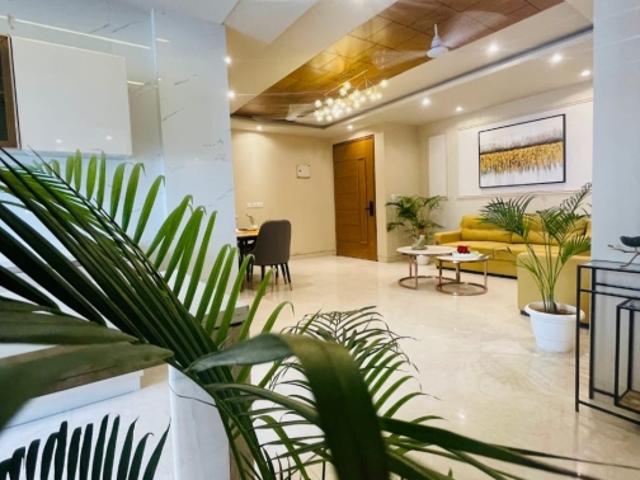 4 Bedroom 300 Sq.Yd. Builder Floor in Greater Kailash I Delhi Listing ID: #9525