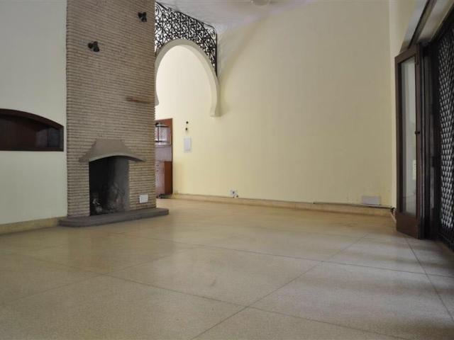 4 Bedroom 300 Sq.Yd. Builder Floor in Jasola Vihar Delhi Listing ID: #10390