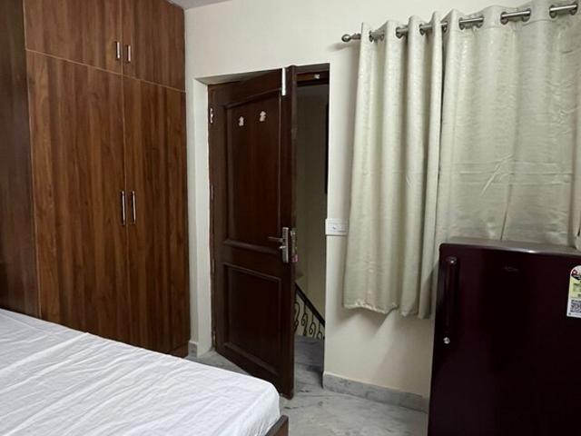 4 Bedroom 300 Sq.Yd. Builder Floor in Sector 69 Gurgaon Listing ID: #9524