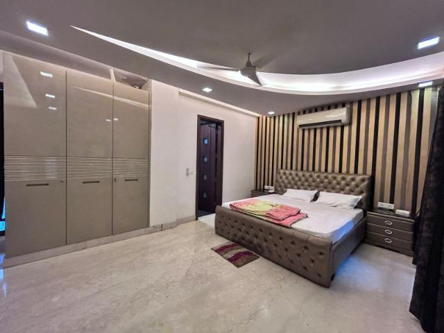 4 Bedroom 314 Sq.Mt. Builder Floor in Greater Kailash ii Delhi Listing ID: #9450