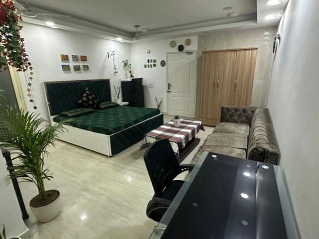 4 Bedroom 375 Sq.Yd. Builder Floor in Chanakyapuri Delhi Listing ID: #10280