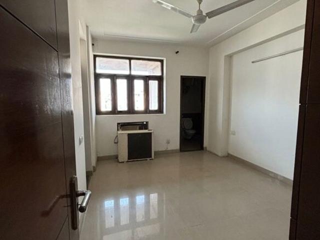 4 Bedroom 400 Sq.Ft. Builder Floor in Vasant Vihar Delhi Listing ID: #10278