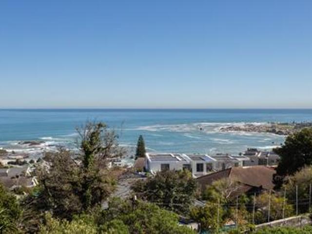 4 bedroom 4 bathroom townhouse in ca.