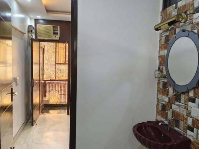 4 Bedroom 500 Sq.Yd. Builder Floor in Geetanjali Enclave Delhi Listing ID: #10001
