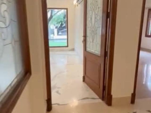 4 Bedroom 800 Sq.Yd. Builder Floor in Panchsheel Park Delhi Listing ID: #10200