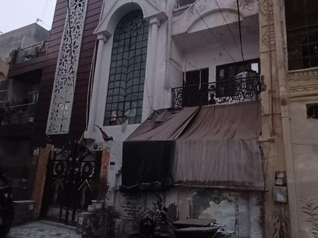 4 Bedroom 85 Sq.Mt. Independent House in Vasundhara Sector 1 Ghaziabad Listing ID: #9508