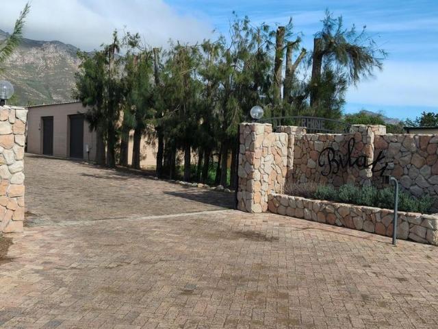 4 Bedroom cottage to rent in Firlands, Gordons Bay
