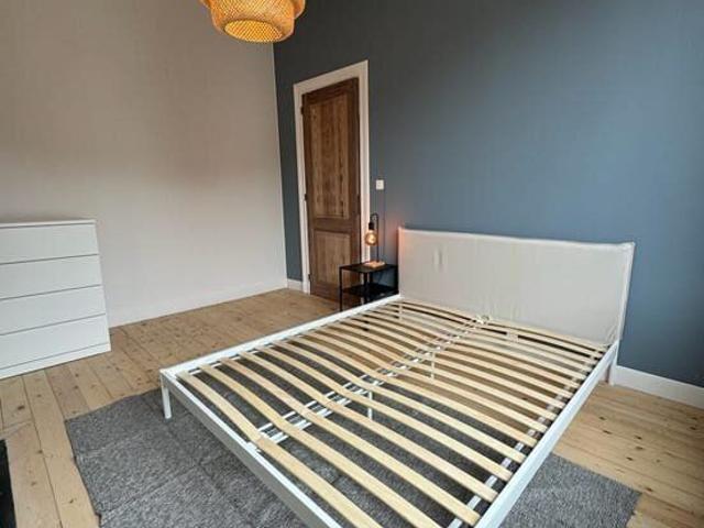 4 bedroom co living with private parking and garden