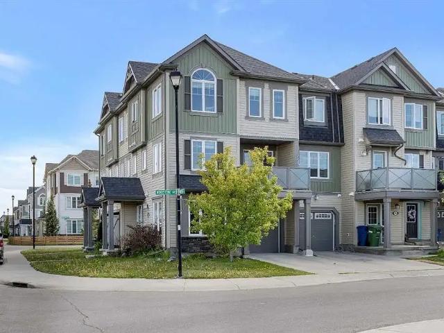 4 Bedroom, Corner unit with Parkview