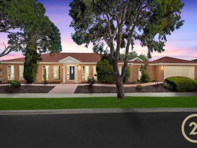 4 Bedroom House Caroline Springs, 102721226