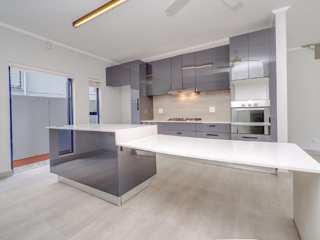 4 Bedroom Cluster For Sale in Bryanston