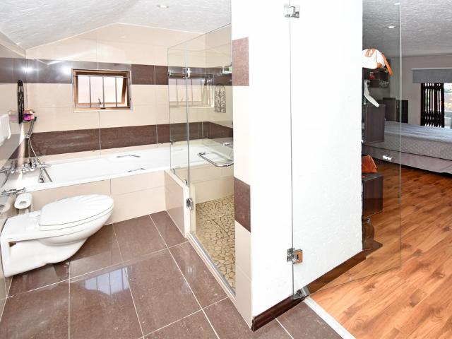 4 Bedroom Cluster For Sale in North Riding