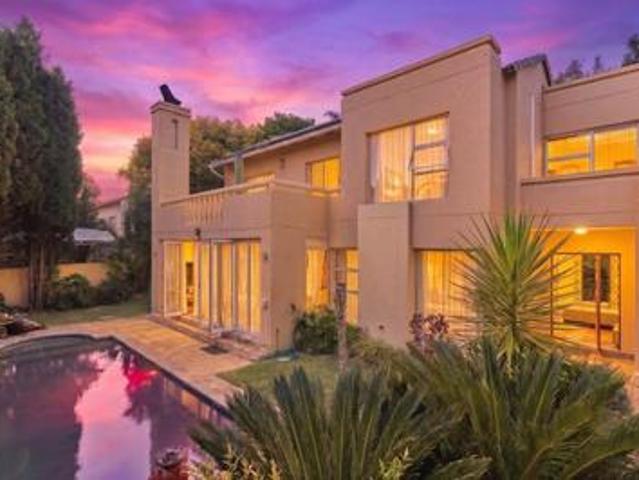 4 bedroom cluster house on the marke.