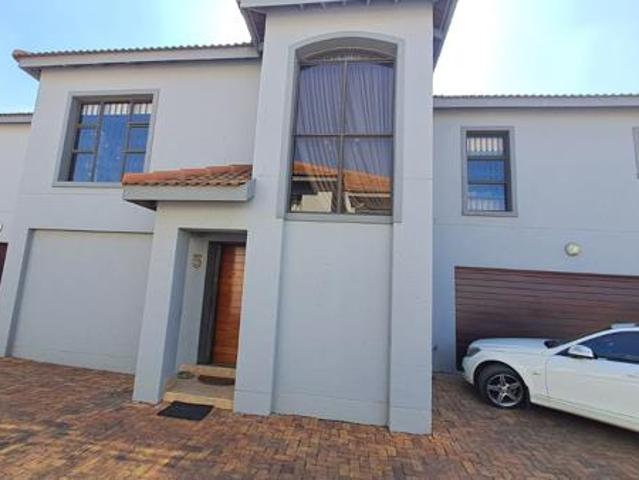 4 Bedroom Cluster in Vanderbijlpark Central