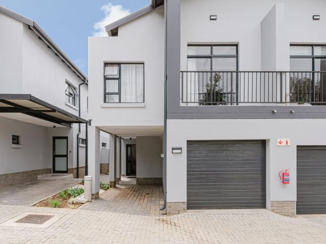 4 Bedroom Cluster in Bryanston