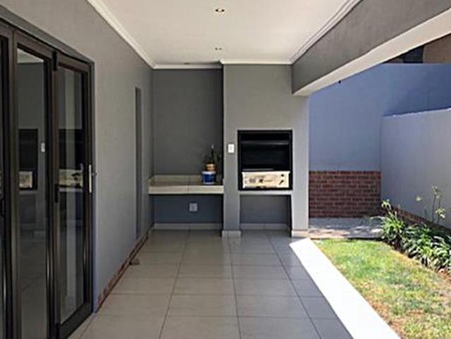 4 Bedroom Cluster in Bryanston East