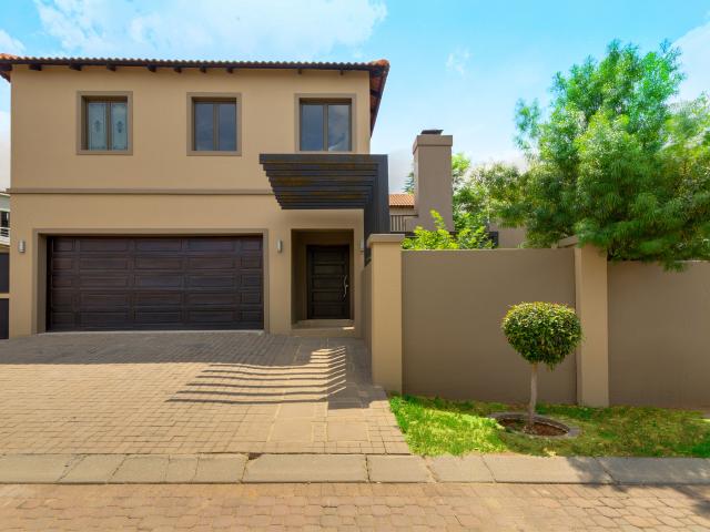 4 Bedroom Cluster in Fourways