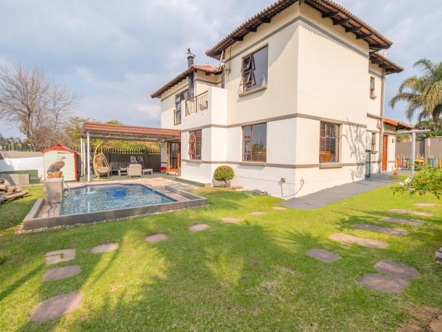 4 Bedroom Cluster in North Riding