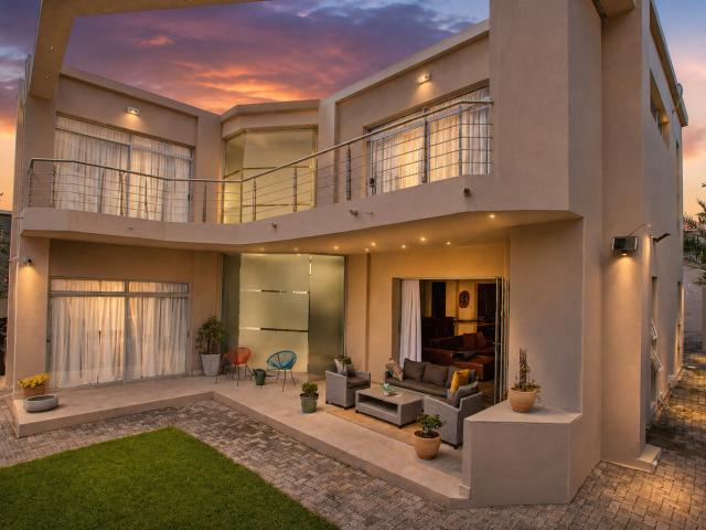 4 Bedroom Cluster in Sandown