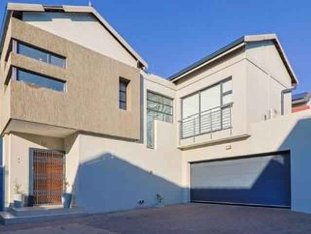 4 bedroom cluster on the market in m.