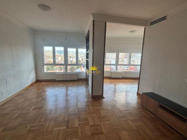 4 BEDROOM APARTMENT MURCIA