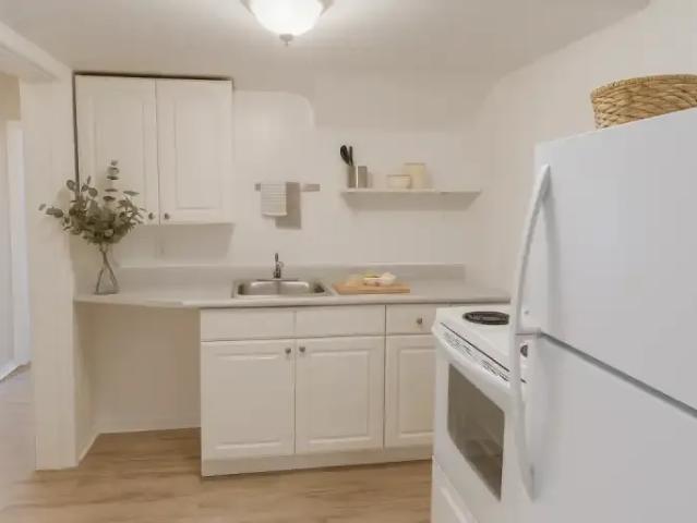 4 Bedroom Apartment Ottawa ON 101686667