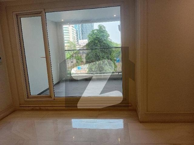 4 Bedroom Apartment Available For Rent