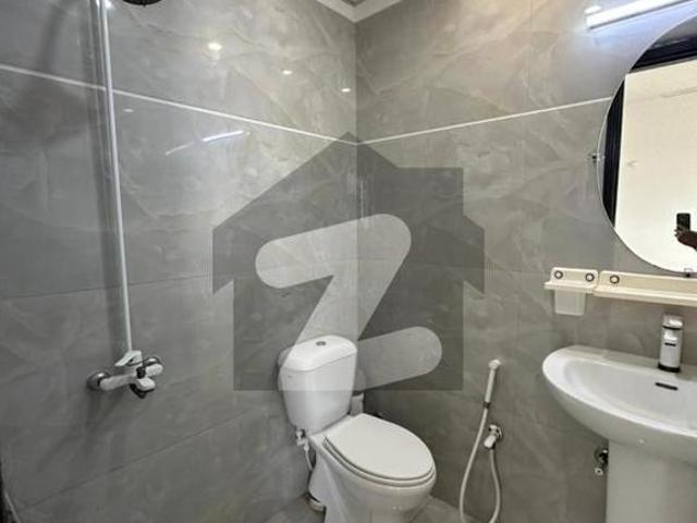 4 Bedroom Apartment Available For Rent With All The Facilities Available Clifton Block 7