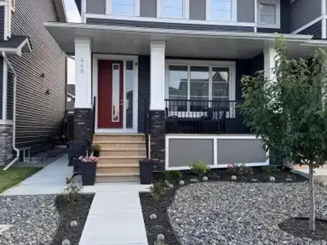 4 Bedroom Apartment Airdrie AB 105185924
