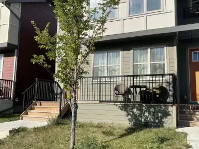 4 Bedroom Apartment Calgary AB 104178962
