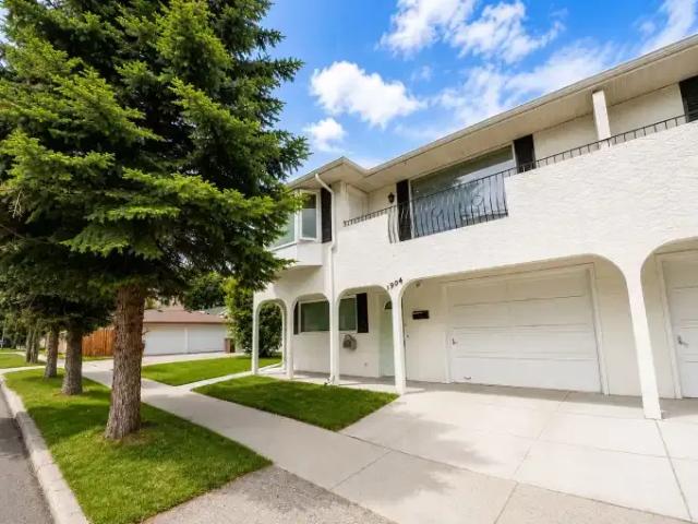 4 Bedroom Apartment Calgary AB 104182940