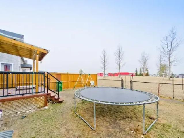 4 Bedroom Apartment Calgary AB 104224101