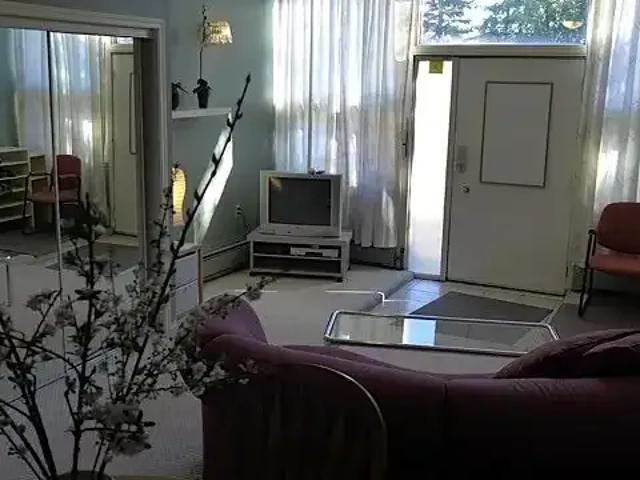 4 Bedroom Apartment Calgary AB 104224350