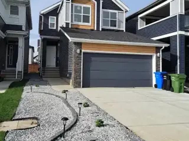 4 Bedroom Apartment Calgary AB 104322266
