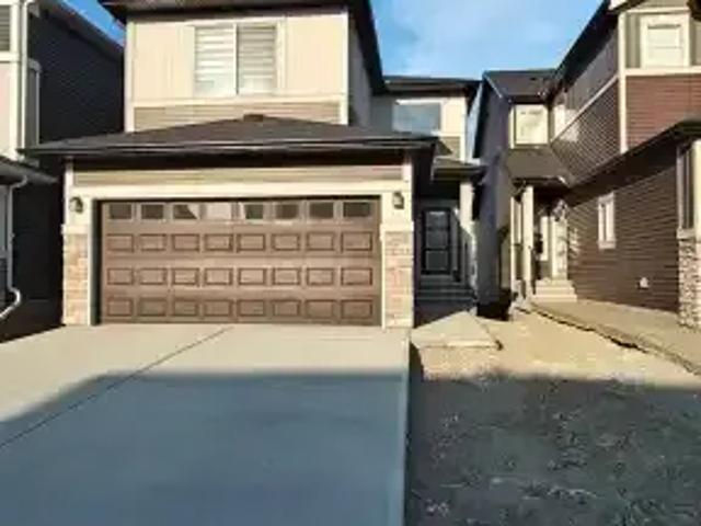 4 Bedroom Apartment Calgary AB 104563601