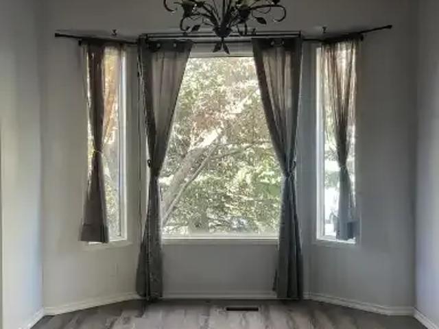4 Bedroom Apartment Calgary AB 105071896