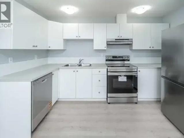 4 Bedroom Apartment Calgary AB 102658565