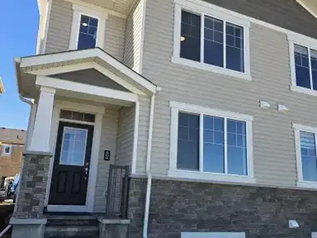 4 Bedroom Apartment Calgary AB 103611915