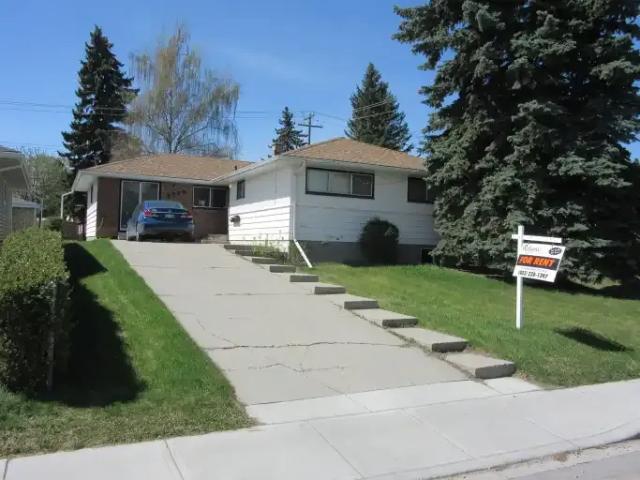 4 Bedroom Apartment Calgary AB 103920519