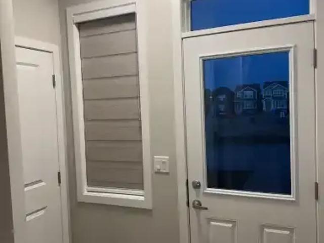 4 Bedroom Apartment Calgary AB LS101789718