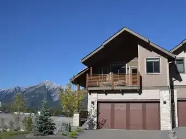 4 Bedroom Apartment Canmore AB 104956821